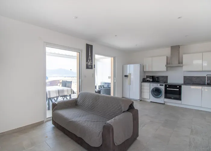 Splendide Grand Neuf Apartment Albitreccia