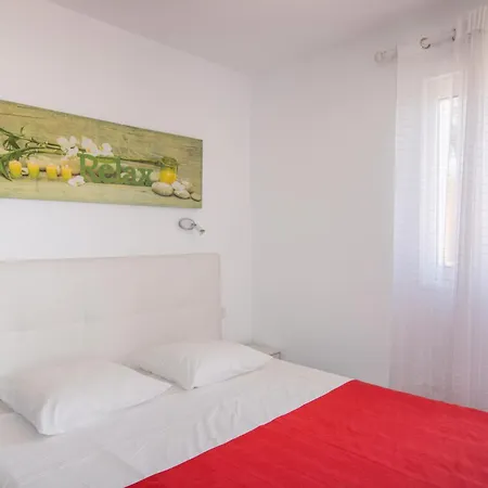 Splendide Grand Neuf Apartment *