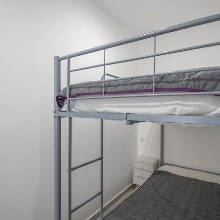 Splendide Grand Neuf Apartament *