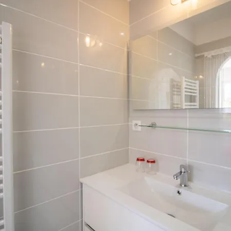 Splendide Grand Neuf Apartment Albitreccia